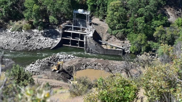 You are currently viewing With one down, Klamath dam removal proceeds on schedule