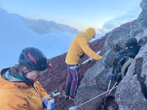 32-year-old lost Beaverton hiker rescued on South Sister