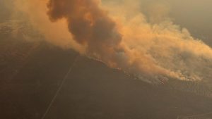 Flat Fire destroys 4 homes, threatens thousands more with no containment in Central Oregon